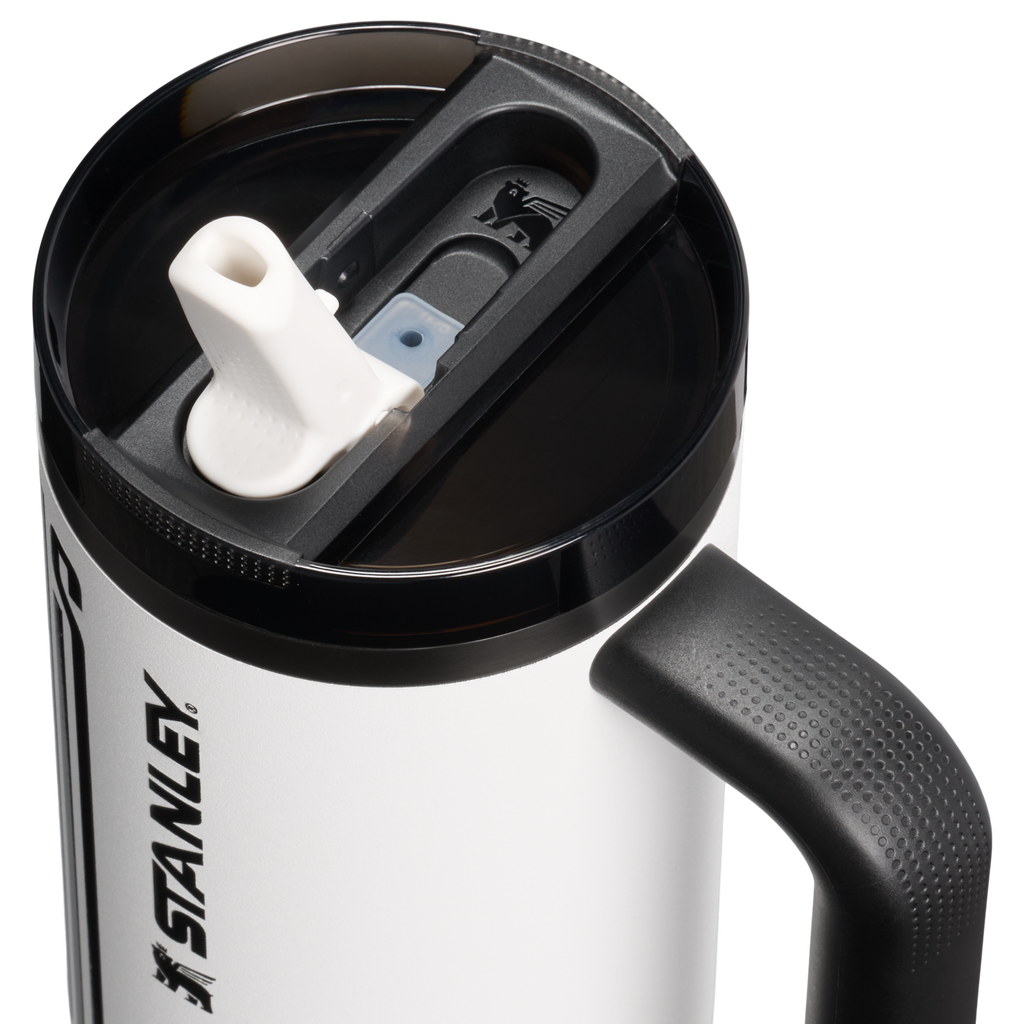 Stanley x Juventus Quencher ProTour Flip Straw Tumbler 30 oz – Limited Edition Insulated Soccer Fan Tumbler