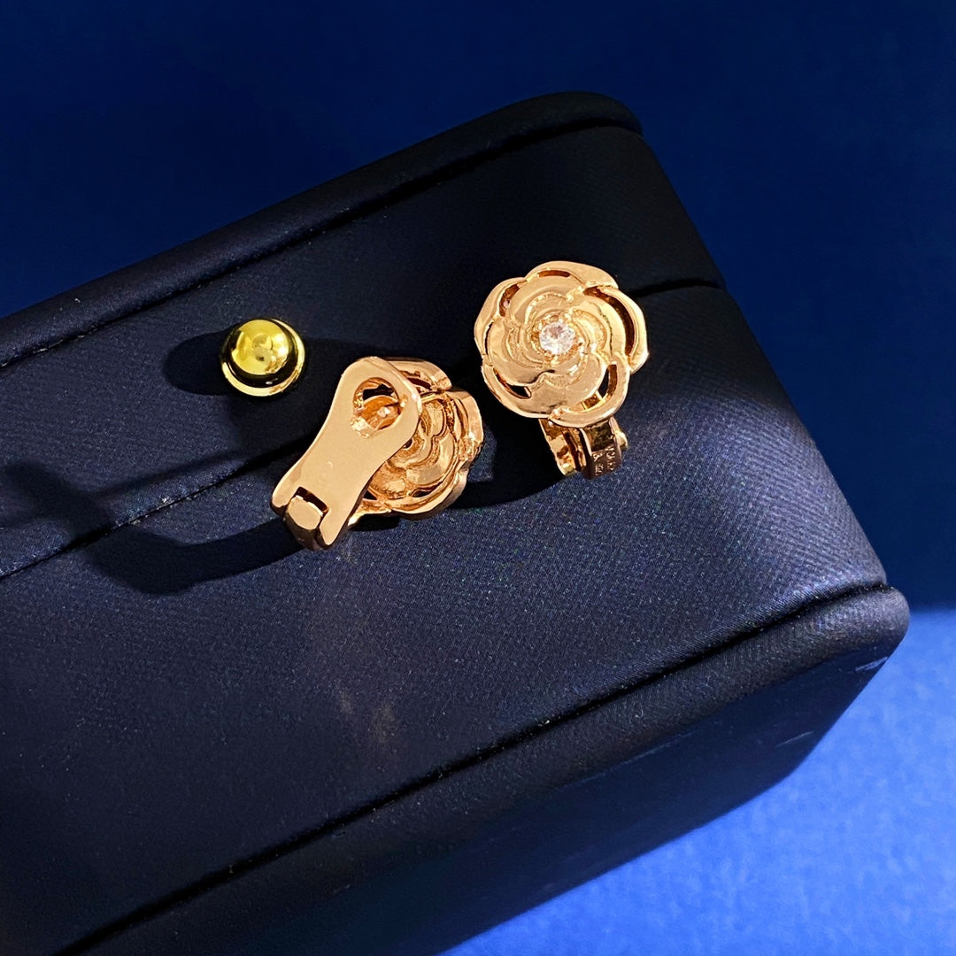 18K  Chanel Camellia Earrings
